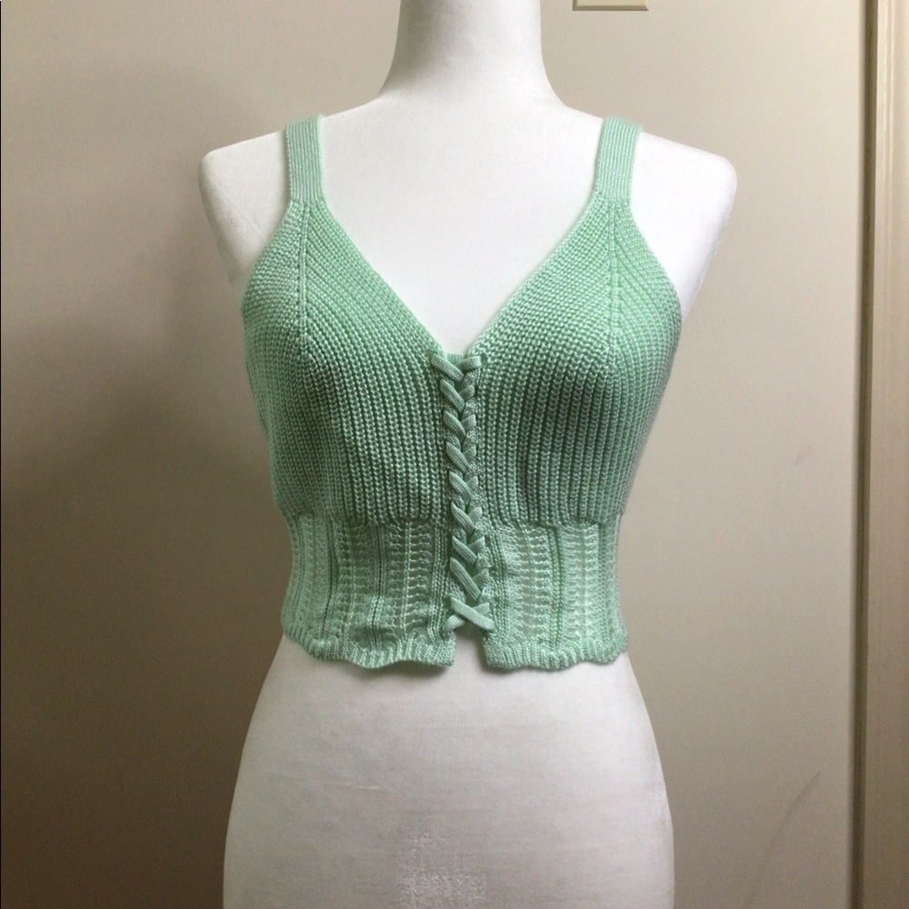 knit women’s crop top
